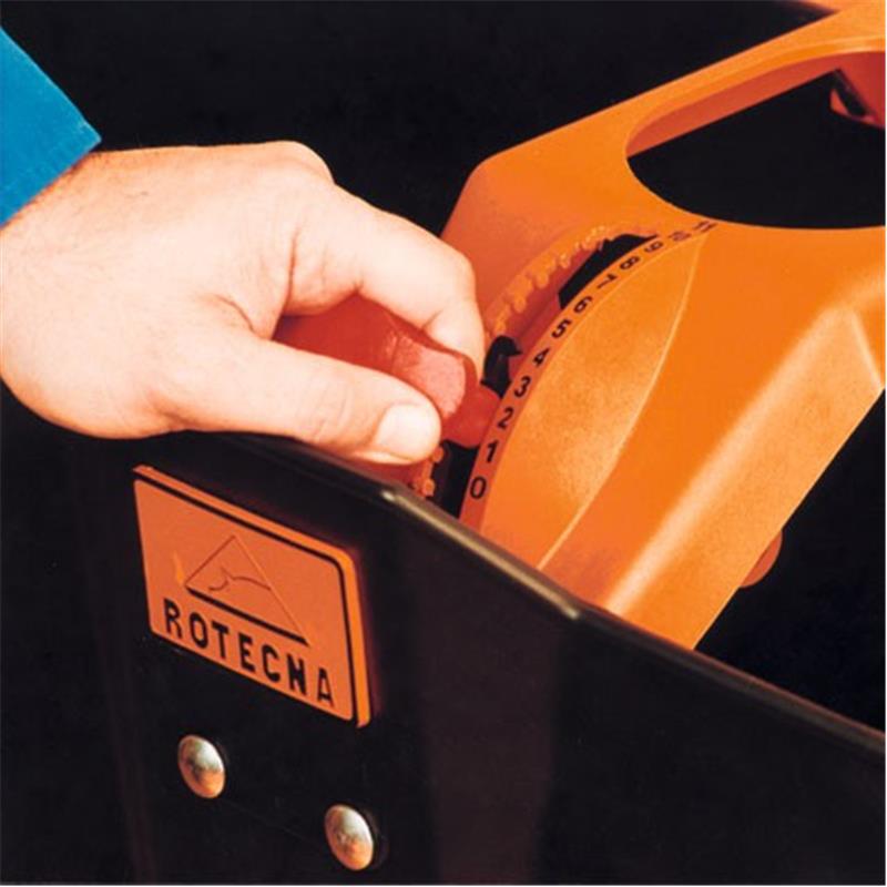 Krmilni avtomat za pujske TR-5