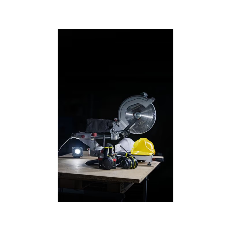 Mobilni LED reflektor