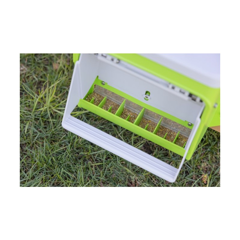 SmartCoop krmni avtomat z zaščitno loputo