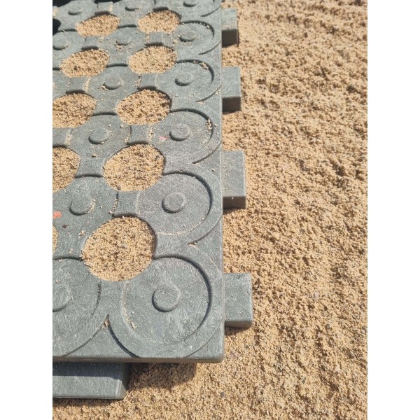 Rešetka iz plastične mase PADDOX