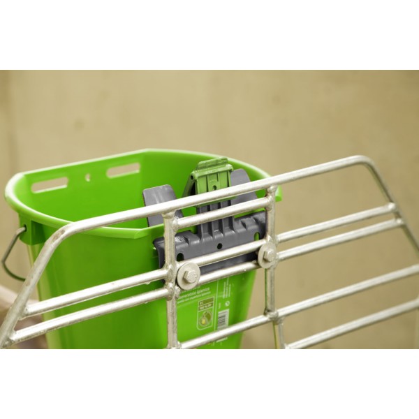 Auswurfsicherung Bucket Guard mit Eimerhalter 3/1